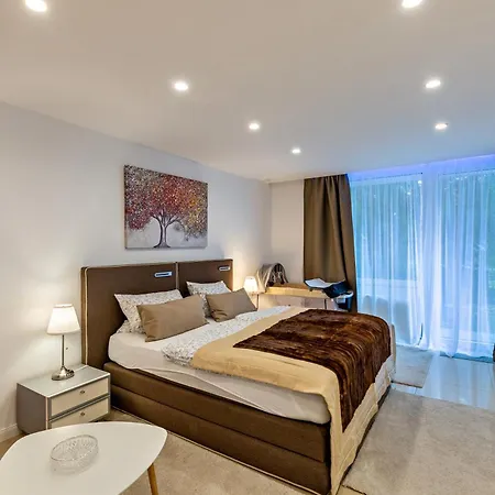 Apartment Zuhause 2